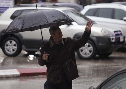 أجواء المطر في مدينة جنين