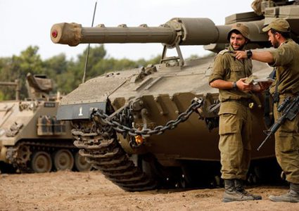 حكومة الاحتلال تهدد بتوسيع عملية "درع الشمال"