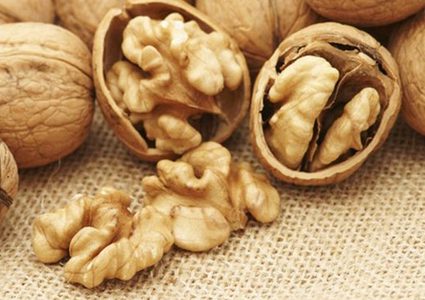 تناول حفنة من الجوز يمنع أخطر أنواع السرطانات !