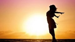 من يعيش أطول.. المراهق الهادئ أم المندفع؟