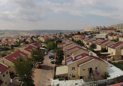 قرار إسرائيلي بمد خطوط مياه بين المستوطنات