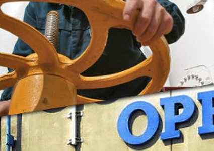 أسعار النفط تقفز على خلفية تخفيض أوبك للانتاج