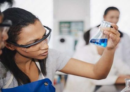 قائمة بريطانية بأفضل الاختراقات العلمية!