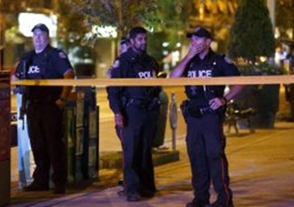 مواجهات أمام البرلمان الكندي