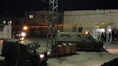 مستوطنون يهاجمون منزلا في حوارة