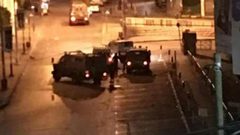 الاحتلال يعيق حركة المواطنين ويتسبب بأزمة مرورية
