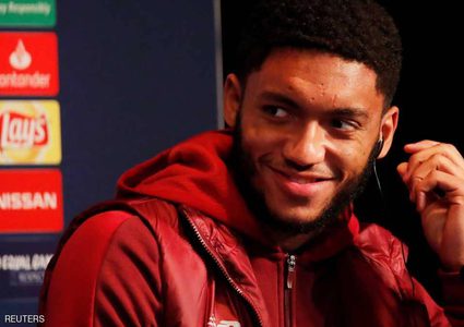 ليفربول يربط مدافعه المصاب بعقد طويل الأمد