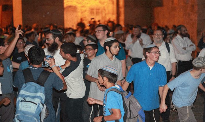 مسيرة استفزازية للمستوطنين في القدس المحتلة