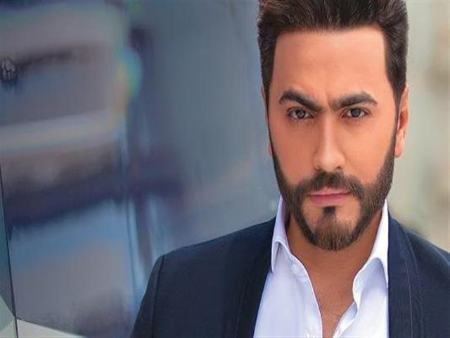 تامر حسني يفوز بجائزة “أفضل فنان في الشرق الأوسط”