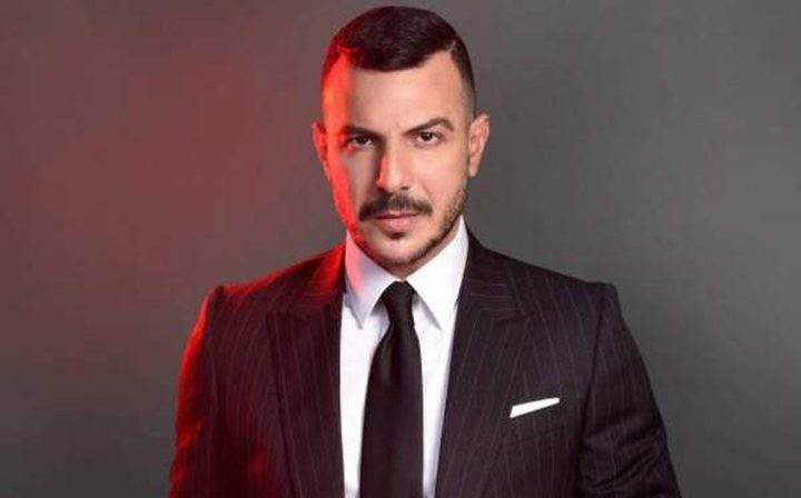 باسل خياط يحتفل بميلاد زوجته