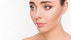 6 وصفات طبيعية لعلاج حساسية العين
