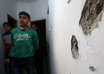 قوات الاحتلال تعدم مواطناً وتستنفر في الضفة الغربية