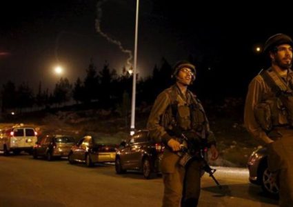 مستوطنون يهاجمون منزل في بورين ويحطمون سيارة