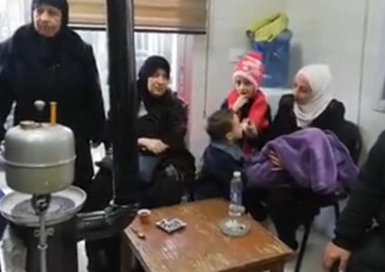 لاجئون فلسطينيون يواجهون البرد في البقاع اللبناني