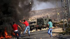 "تنفيذية المنظمة" تدعو المواطنين للتصدي للاحتلال