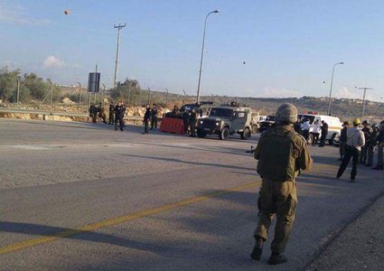 الاحتلال يقتحم اللبن الشرقية ويطلق القنابل والرصاص