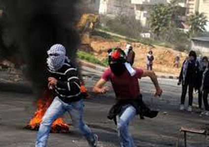 إصابة مواطن برصاص مستوطن في الجلزون