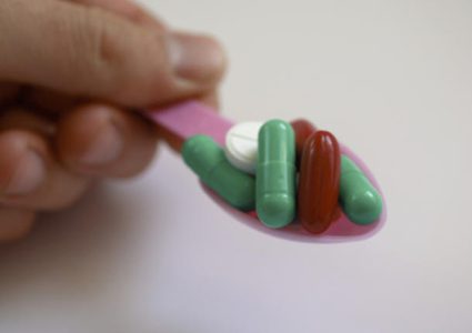 دراسة: الأسبرين وأوميغا 3 يهددان صحة القلب