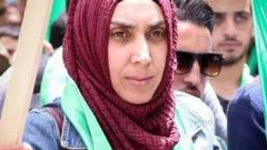 الحكم على والدة الشهيد محمد أبو غنام بالسجن مدة (11) شهراً