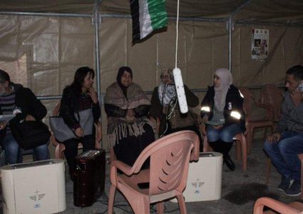 الهلال الأحمر: قدمنا خدمات إسعافية وعلاجية لنحو 451 مصابا