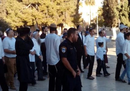 مستوطنون يستبيحون القدس القديمة ويحرضون على قتل الرئيس