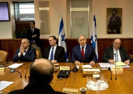 اجتماع الكابينت يتحول إلى ساحة لتبادل الاتهامات!