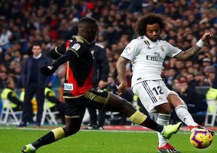 ريـال مدريد يحقق انتصاراً صعباً على فاليكانو