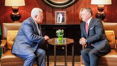 الرئيس عباس يلتقي العاهل الأردني اليوم