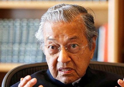 مهاتير محمد: لا تملك أية دولة الاعتراف بالقدس عاصمة للاحتلال