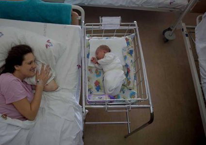 طول فترة الرضاعة تقلل خطر الإصابة بأمراض الكبد