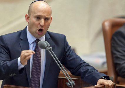 "بينت" يهدد عائلات الشهداء بالمزيد من الدمار