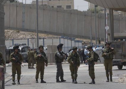 الاحتلال يواصل إغلاق المداخل الرئيسية لرام الله والبيرة