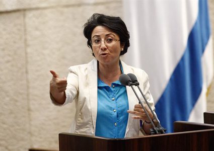 "الزعبي":"قانون طرد عائلات الشهداء بمثابة جريمة حرب جماعية"