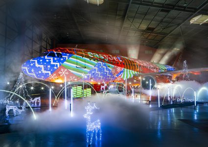 مطار دولي في لندن يحتفل بالكريسماس بطريقة رائعة