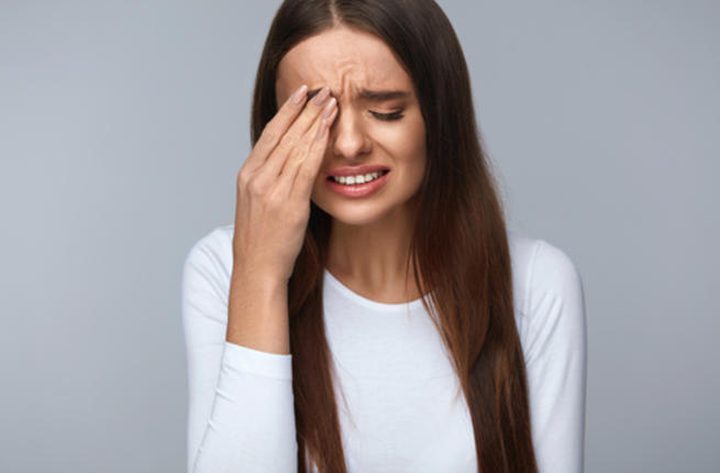تعرف على مرض "صداع العين"