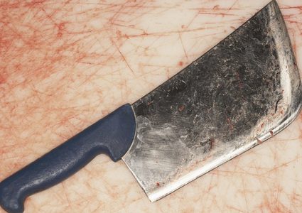 عائلة مجرمة أكلت لحوم البشر وباعتها في فطائر