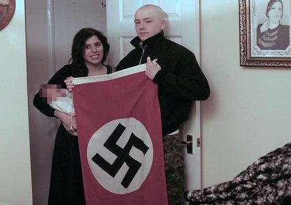 بريطانيا تسجن زوجين بسبب "أدولف هتلر"