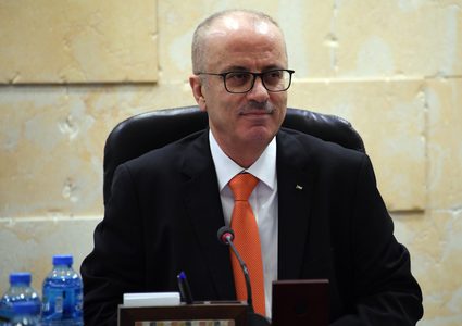 رئيس الوزراء د. رامي الحمد الله يترأس اجتماعا للجنة الوطنية لإصلاح نظام التعليم لبحث سبل تحسين نوعية التعليم ومخرجاته