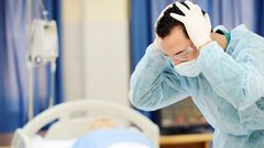 مختصون: قانون "الحماية الطبية" منصفٌ للمريض والطبيب