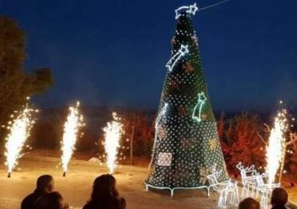 الاحمد: الخان الأحمر يجسد وحدة الشعب الفلسطيني بكافة أطيافه