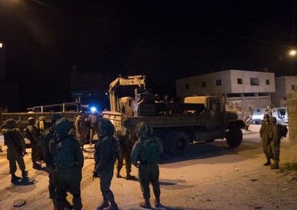 الاحتلال يعلن قرية دورا القرع منطقة عسكرية مغلقة