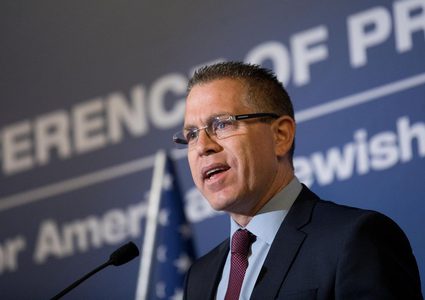 أردان يدعو إلى حرمان "العفو الدولية" من الإعفاءات الضريبية