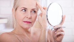 7 نصائح للتّخلّص والوقاية من تجاعيد الجبين