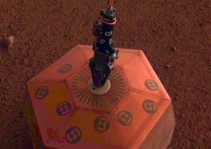 "ناسا" تنجح بوضع أول أداة لقياس الزلازل على المريخ