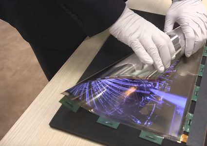 "إل جي" تطلق تلفزيونات بشاشات قابلة للطي