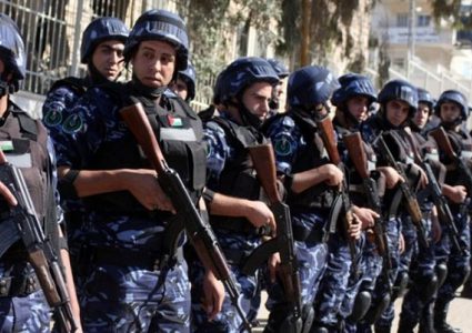 الشرطة والمخابرات العامة يقبضان على متهم بجريمةقتل برام الله