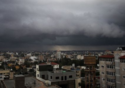 الطقس: أجواء غائمة وارتفاع طفيف على درجات الحرارة