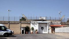إدارة سجن الدامون تفرض عقوبات بحق عدد من الأسيرات