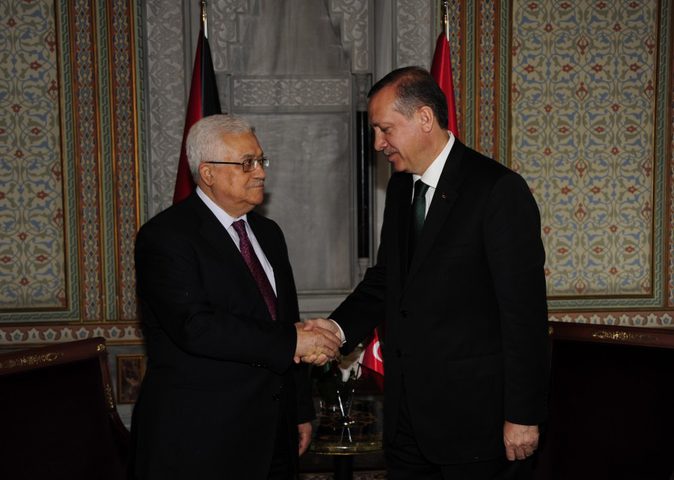 خلال اتصال مع الرئيس.. أردوغان يؤكد دعم تركيا لفلسطين