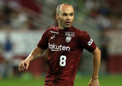 رسام برشلونة يفصح عن حلم العودة إلى "كامب نو"